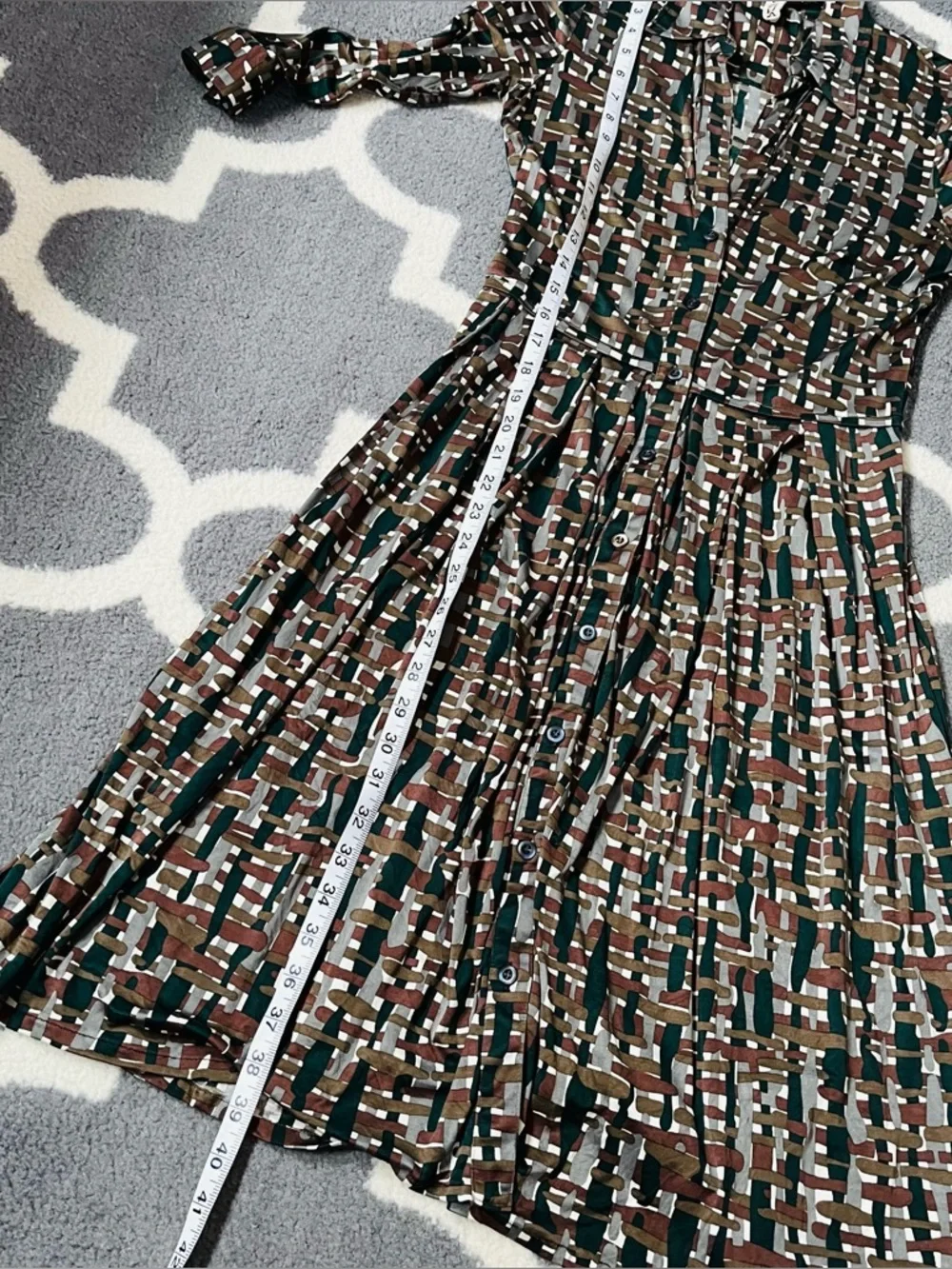 S SUNG Silk Button-Front Geometric Print Dress in Brown, Green & White Medium - Picture 12 of 16